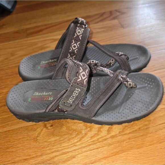 Skechers Womans Slip On Sandals Womans Size 9 - Picture 1 of 6